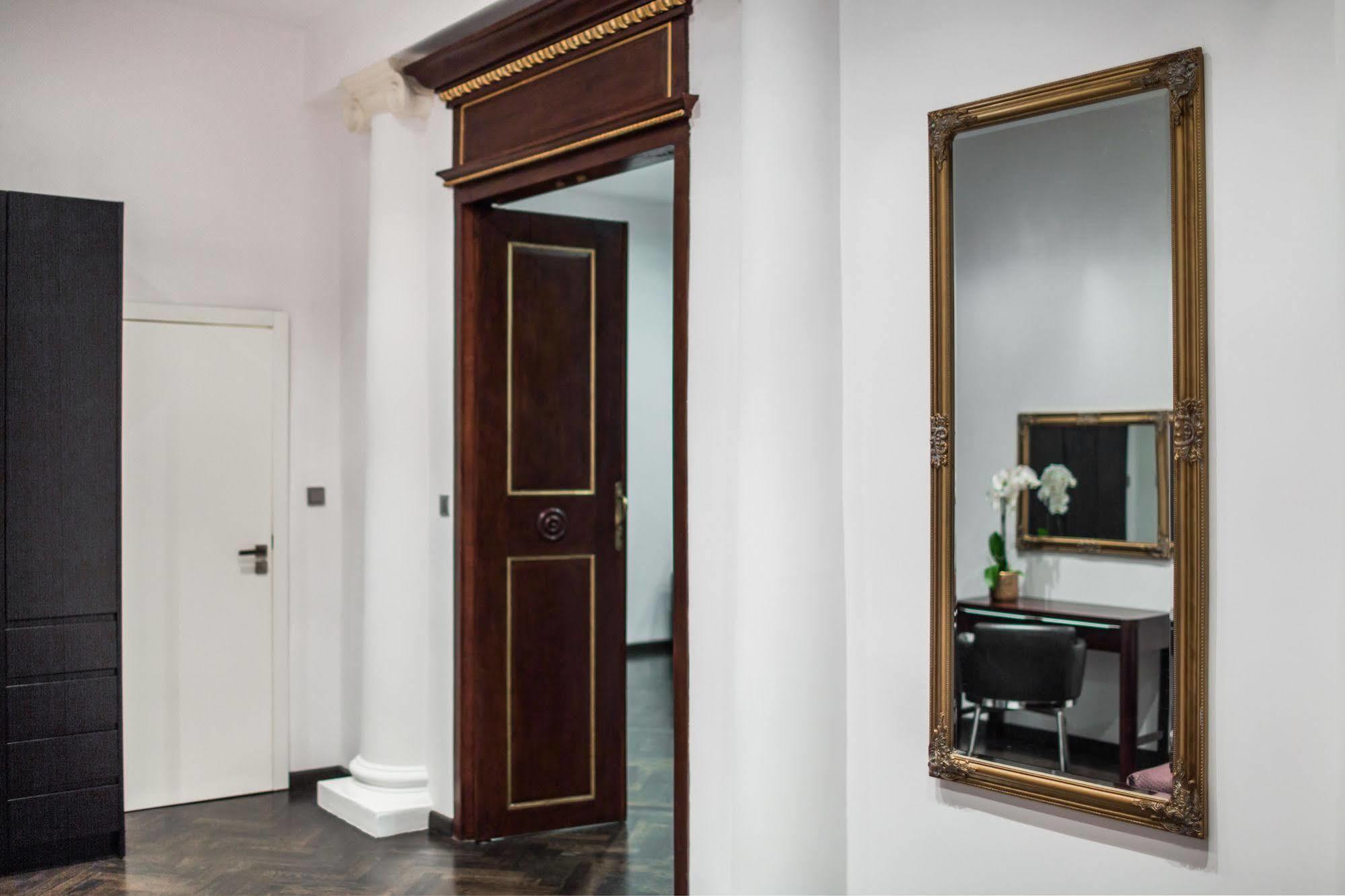 Szlak 11 - All In Apartments Краков Экстерьер фото